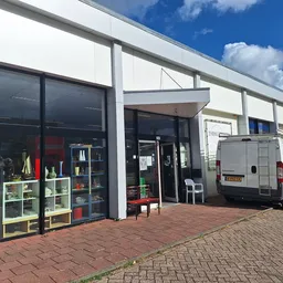 Kringloopwinkel De Kringloop Factory in Roden