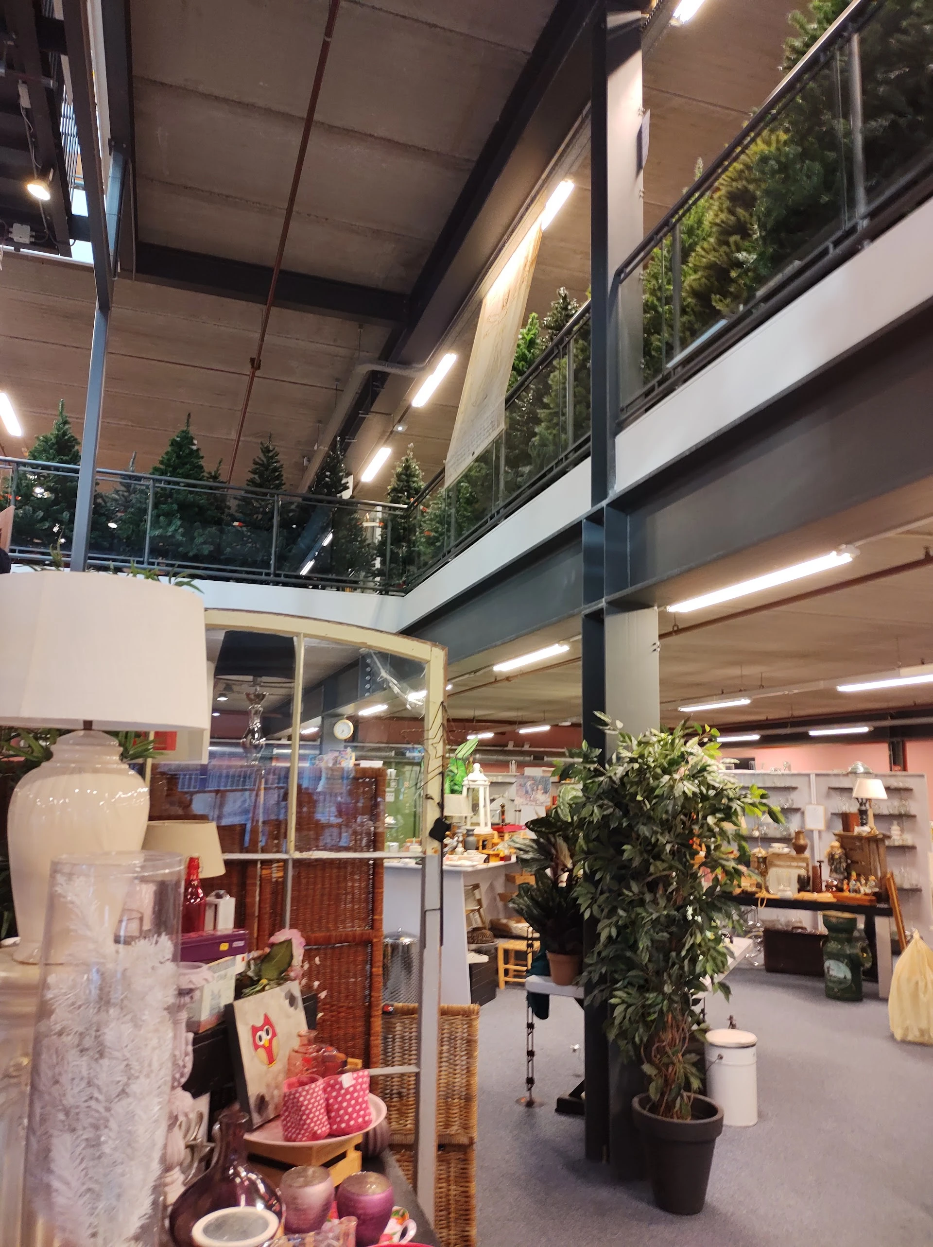 Kringloopwinkel De Kringloper Almere in Almere