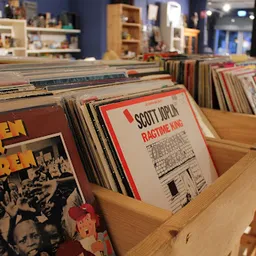 Bezoeker foto van Kringloopwinkel De Kringloper Weesp in Weesp