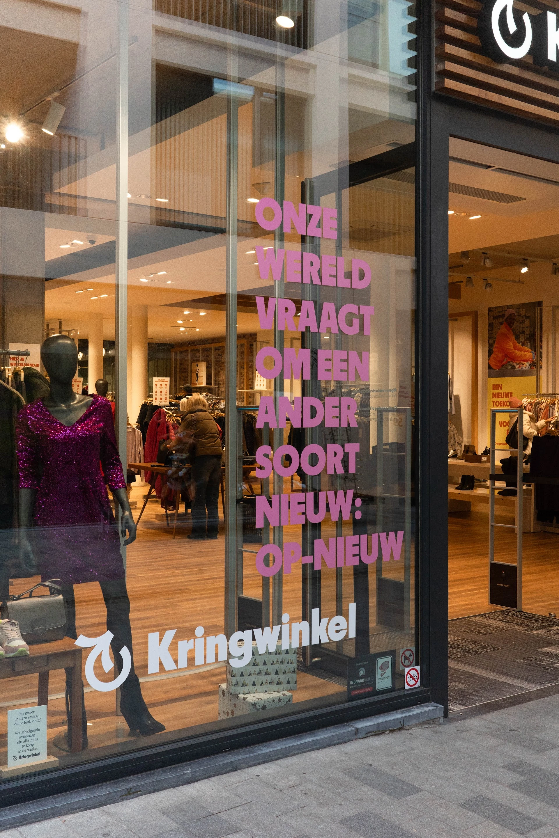 Kringloopwinkel De Kringwinkel Stroom (kleding) in Aalst met tweedehands du, landkaarten en lokale gemeenschappen onderste...