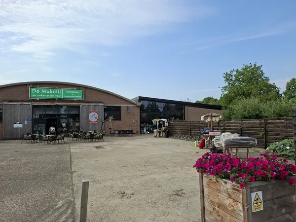 Kringloopwinkel in Dedemsvaart