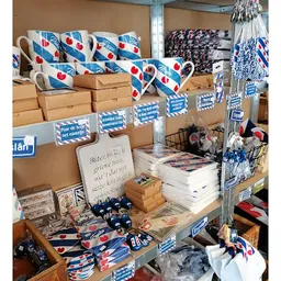 Bezoeker foto van Kringloopwinkel De Marktloads in Sint Nicolaasga