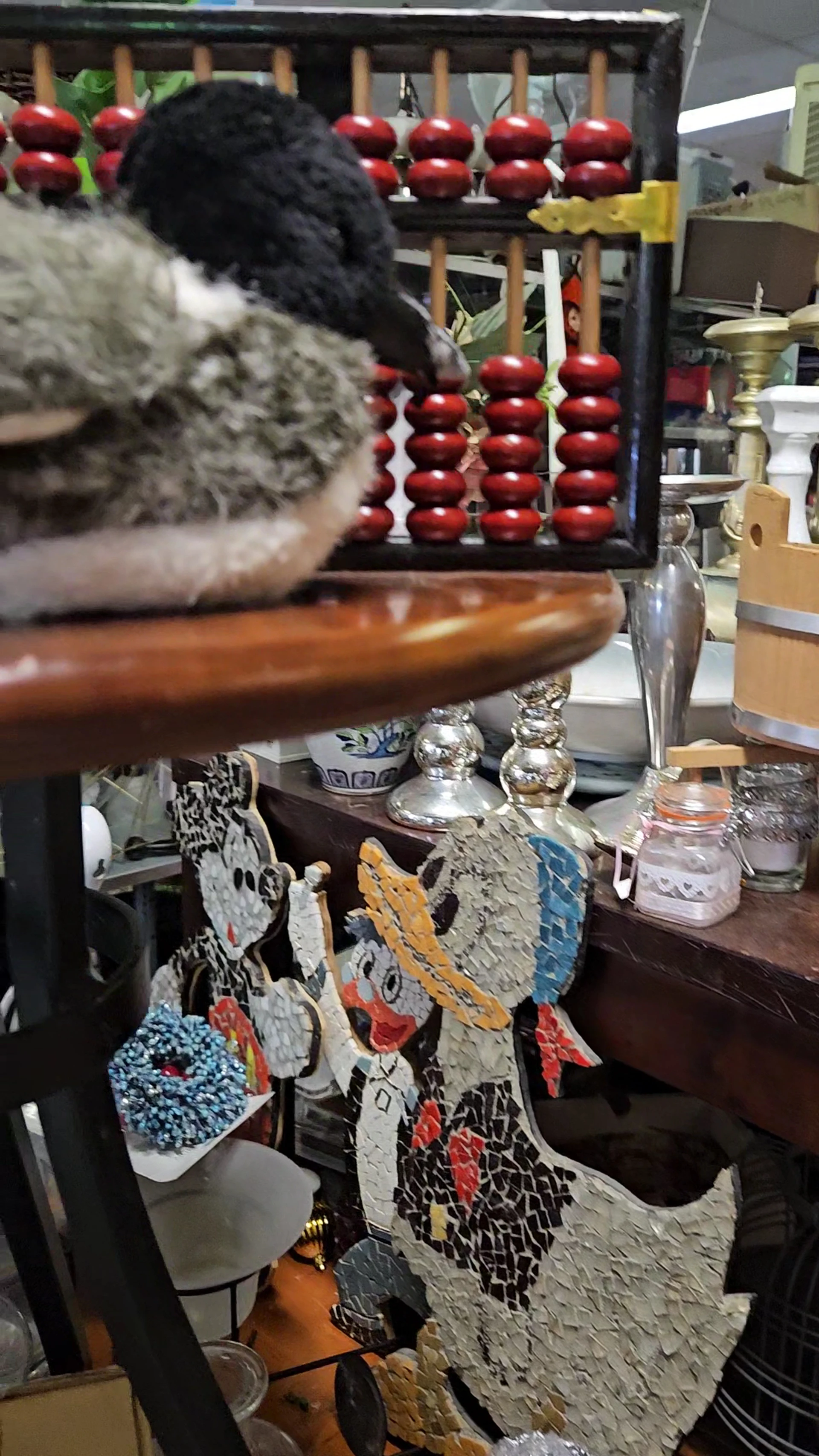 Kringloopwinkel De Milieu Brigade Kringloopwinkel in Amsterdam