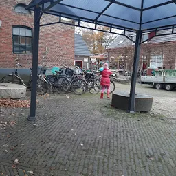 Bezoeker foto van Kringloopwinkel De Olde Bakkerije in Klarenbeek