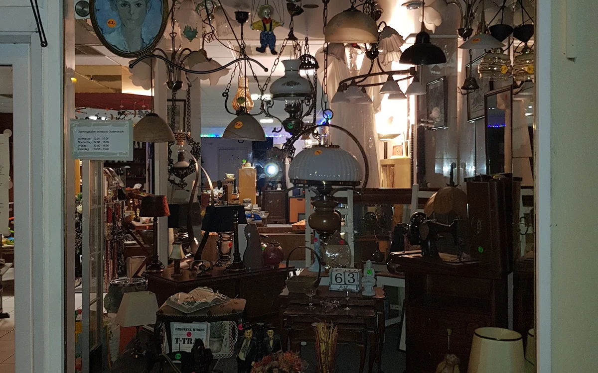 Kringloopwinkel De Opbouw in Oudenbosch - Tweedehands Meubels in Oudenbosch