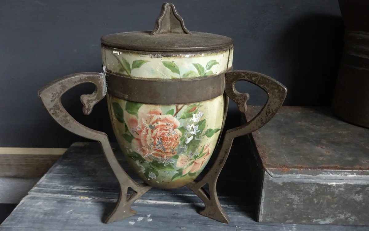 Kringloopwinkel De Oude Mispel in Apeldoorn