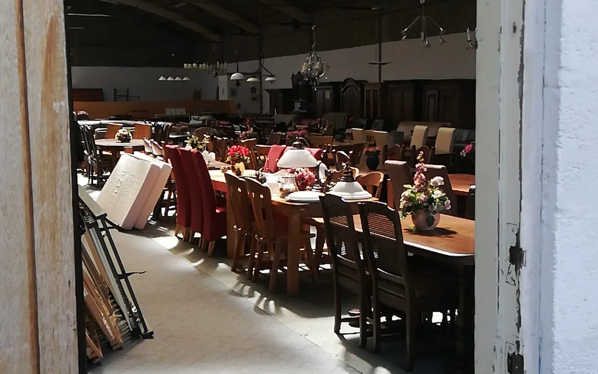 Kringloopwinkel Kringloopwinkel De Snuffelhal - Prisma in Biezenmortel