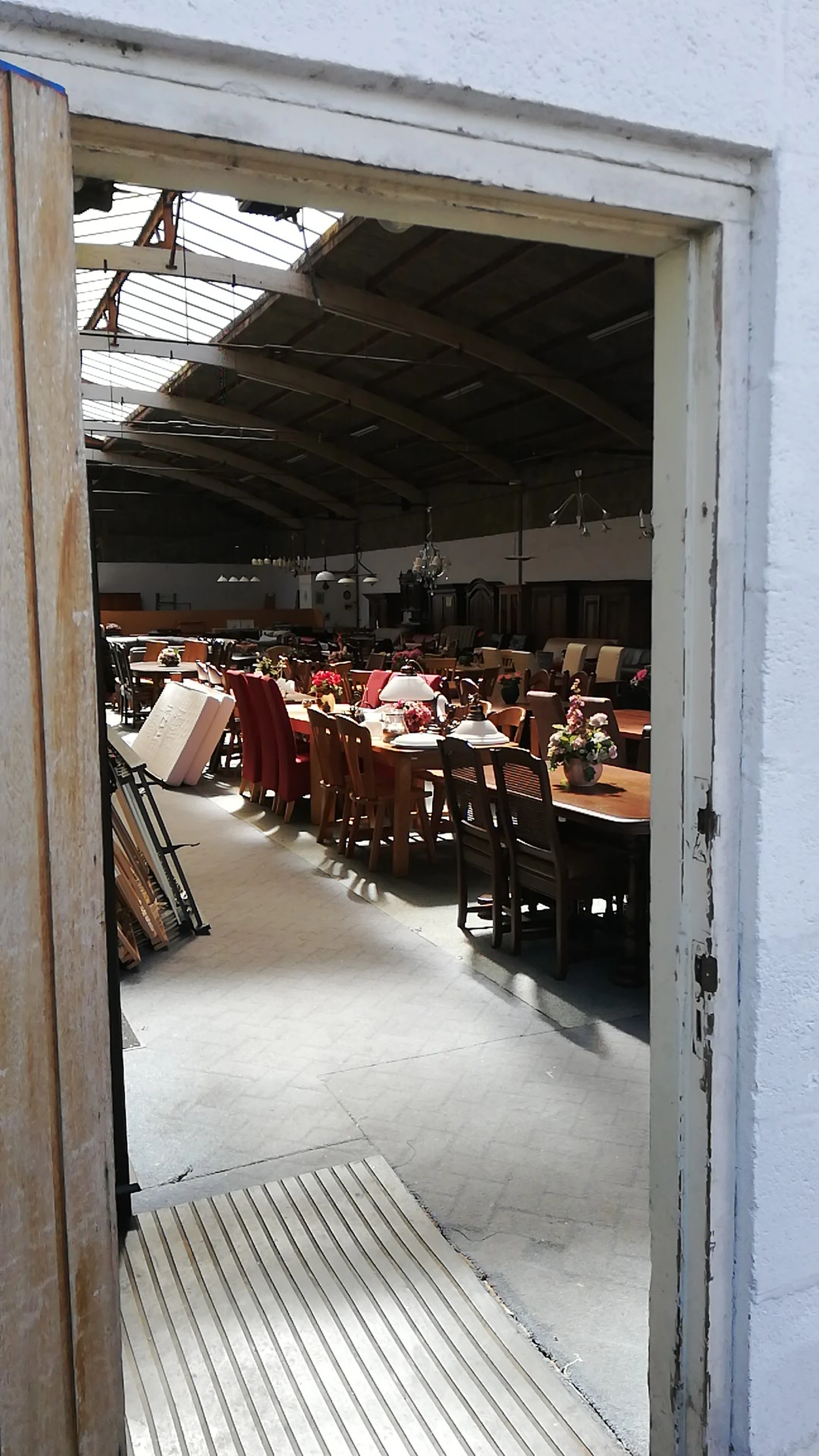 Kringloopwinkel Kringloopwinkel De Snuffelhal - Prisma in Biezenmortel