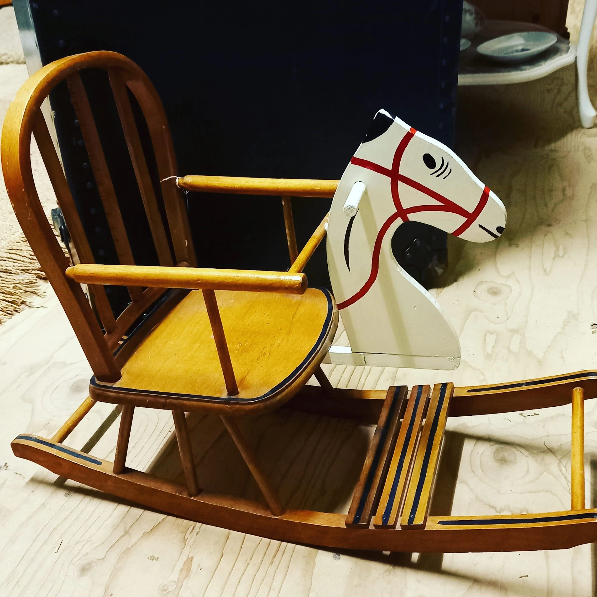 Kringloopwinkel Kringloopwinkel de Snuffelhoeve in Heerjansdam