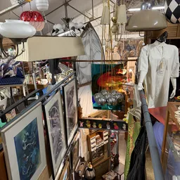 Bezoeker foto van Kringloopwinkel De Stoof Brocante in Axel