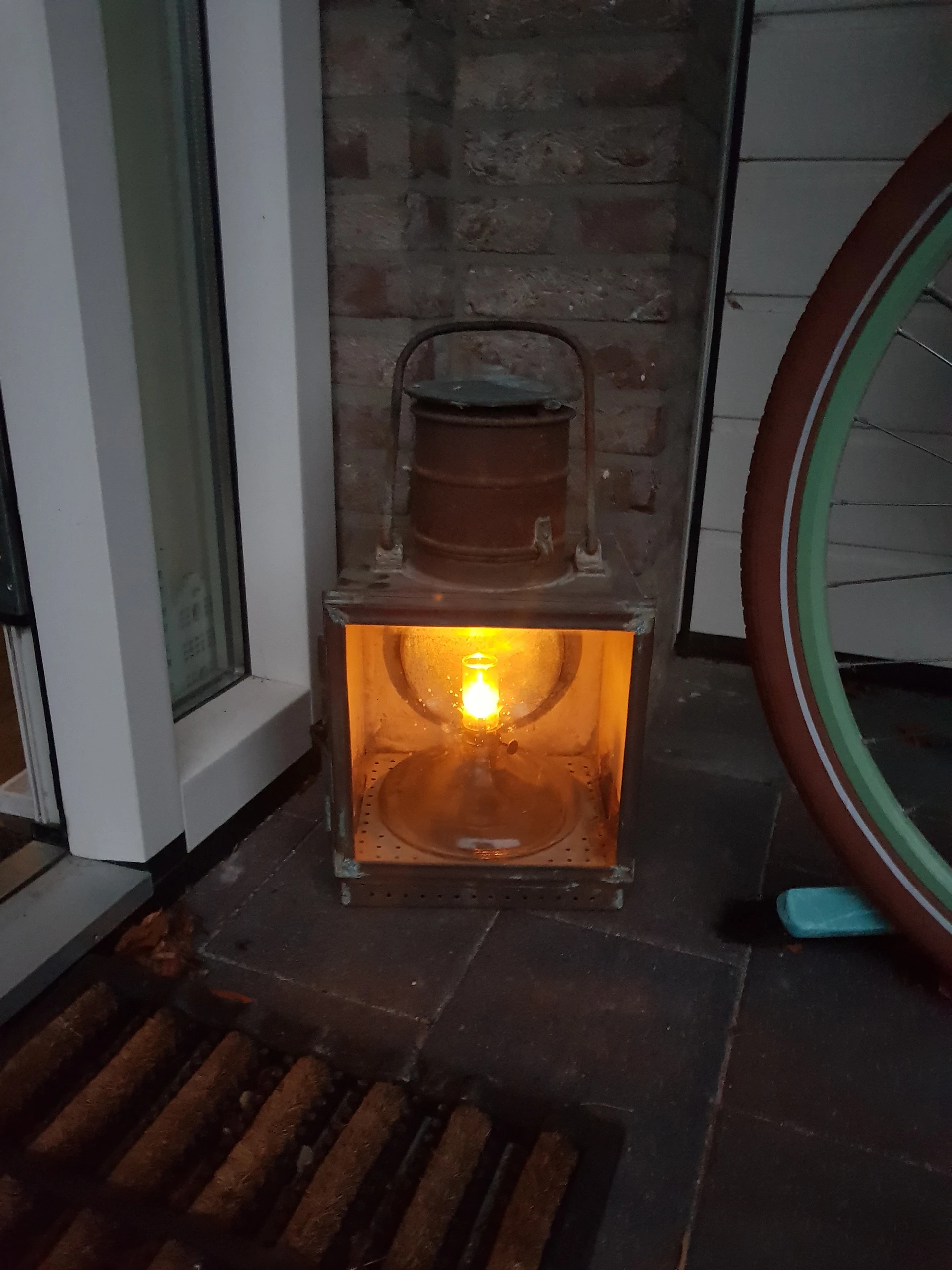 Bezoeker foto van Kringloopwinkel De Stoof Brocante in Axel