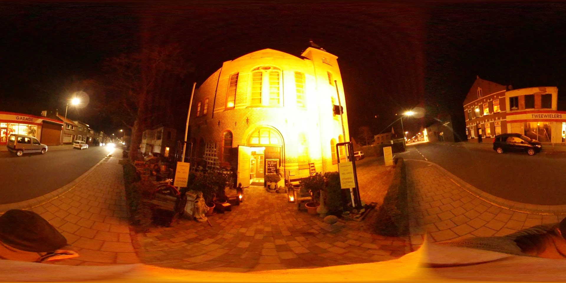 Kringloopwinkel Kringloopwinkel De Stoof Brocante in Axel