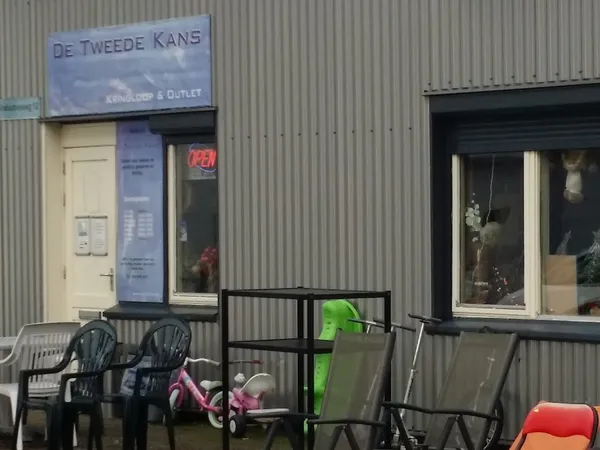 Kringloopwinkel De Tweede Kans Kringloop & Outlet in Heerenveen