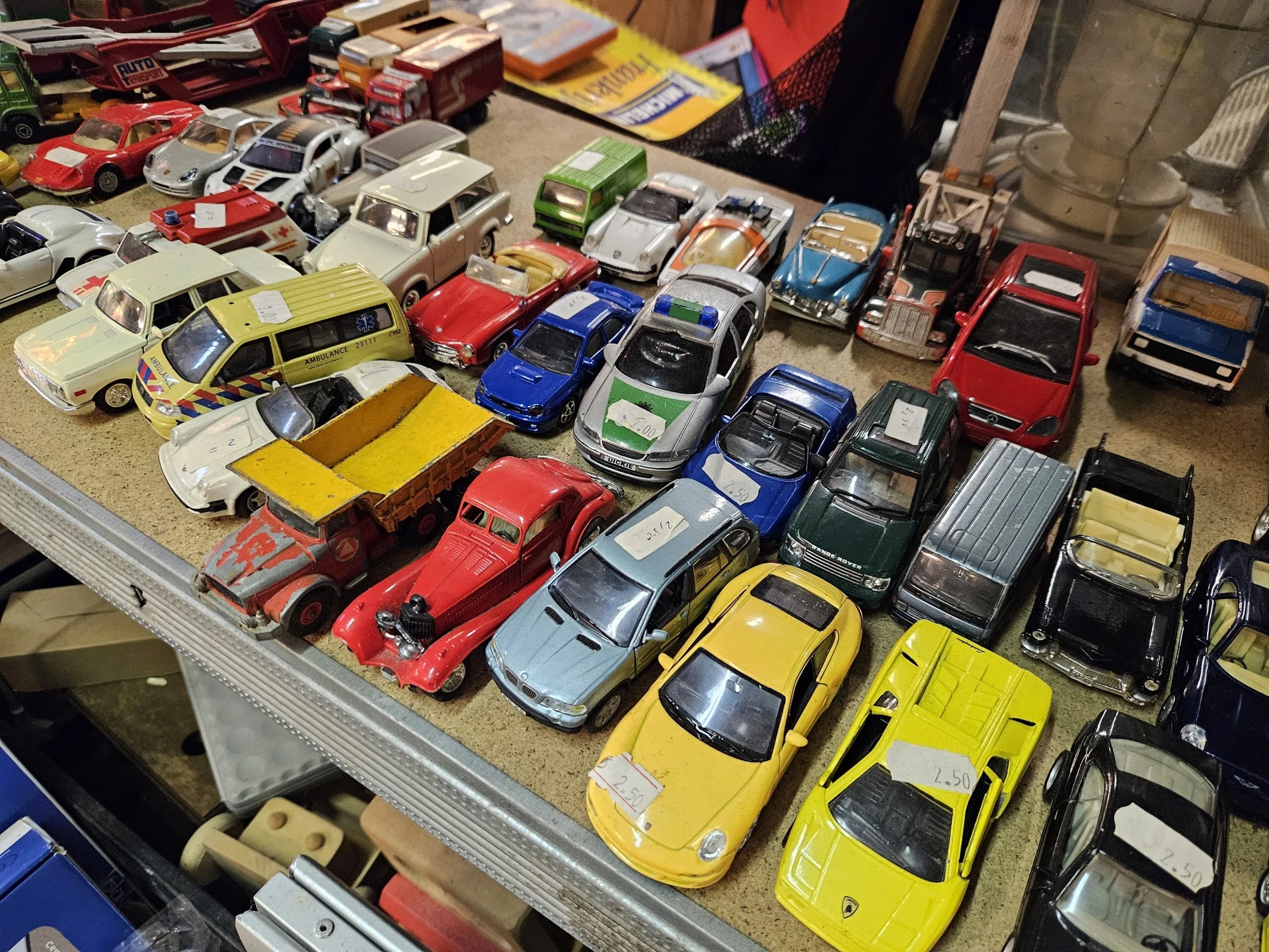 Bezoeker foto van Kringloopwinkel De Witte Markt BV in Heinenoord