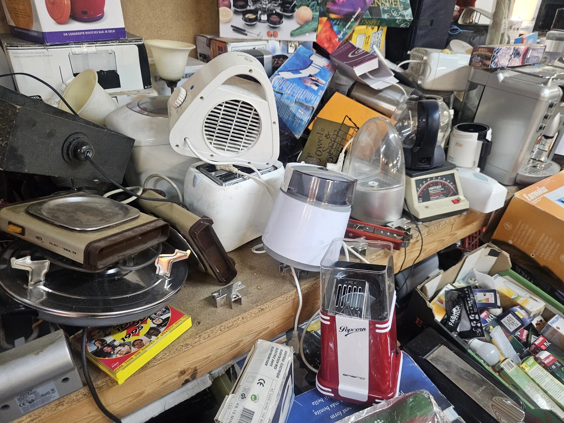 Bezoeker foto van Kringloopwinkel De Witte Markt BV in Heinenoord