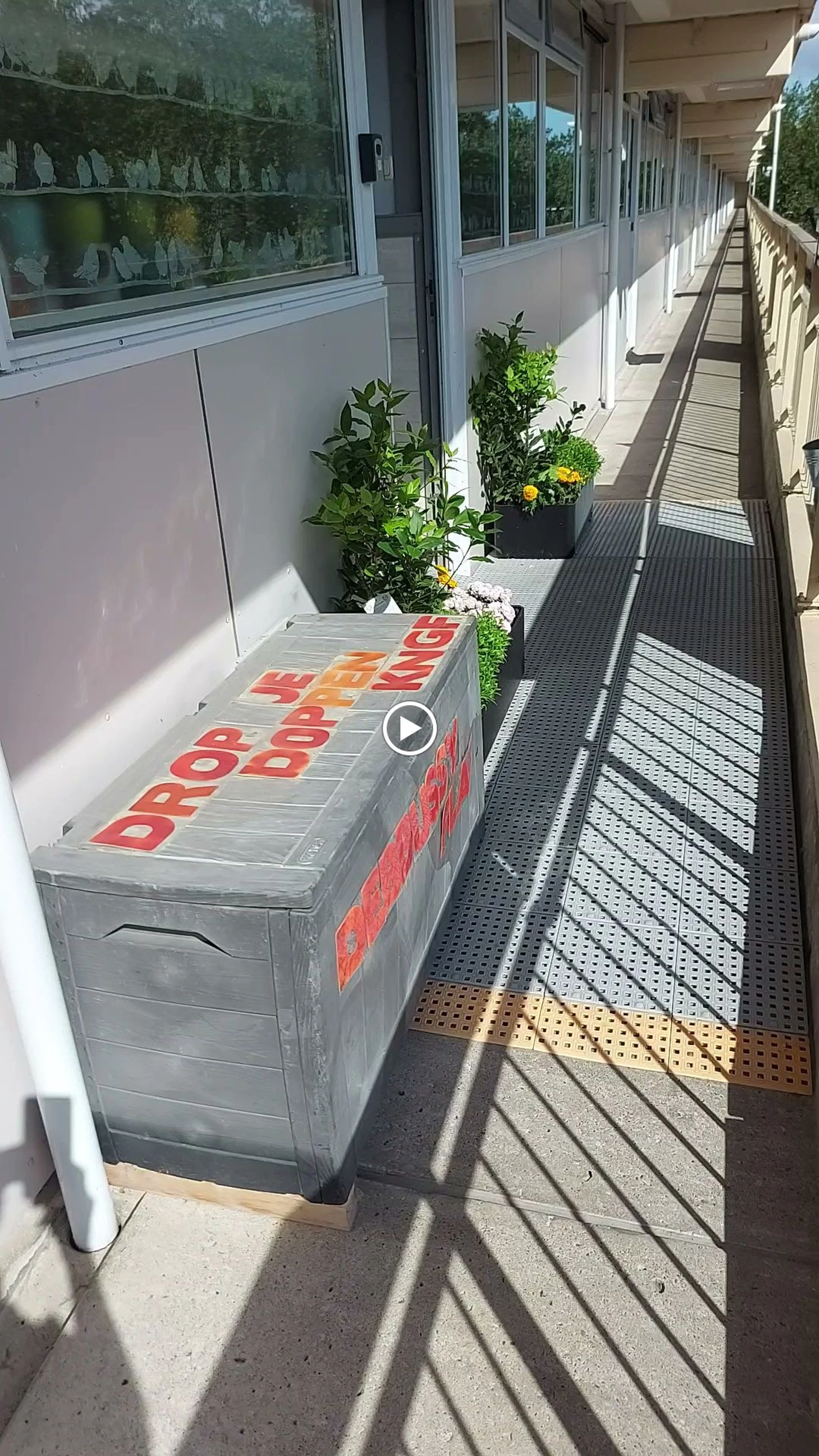 Kringloopwinkel Kringloopwinkel Debussyflat doppendepot Delft Buitenhof in Delft