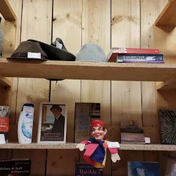 Bezoeker foto van Kringloopwinkel Dirkx Mineralen Vlissingen in Vlissingen