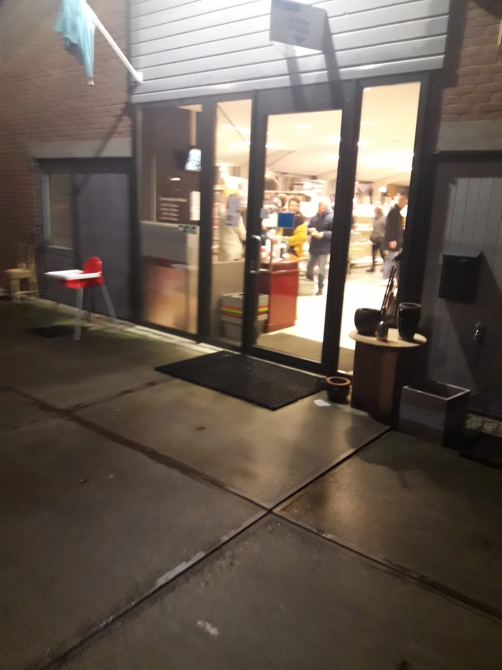 Kringloopwinkel Kringloopwinkel Dorcas Centrum Woudenberg in Woudenberg