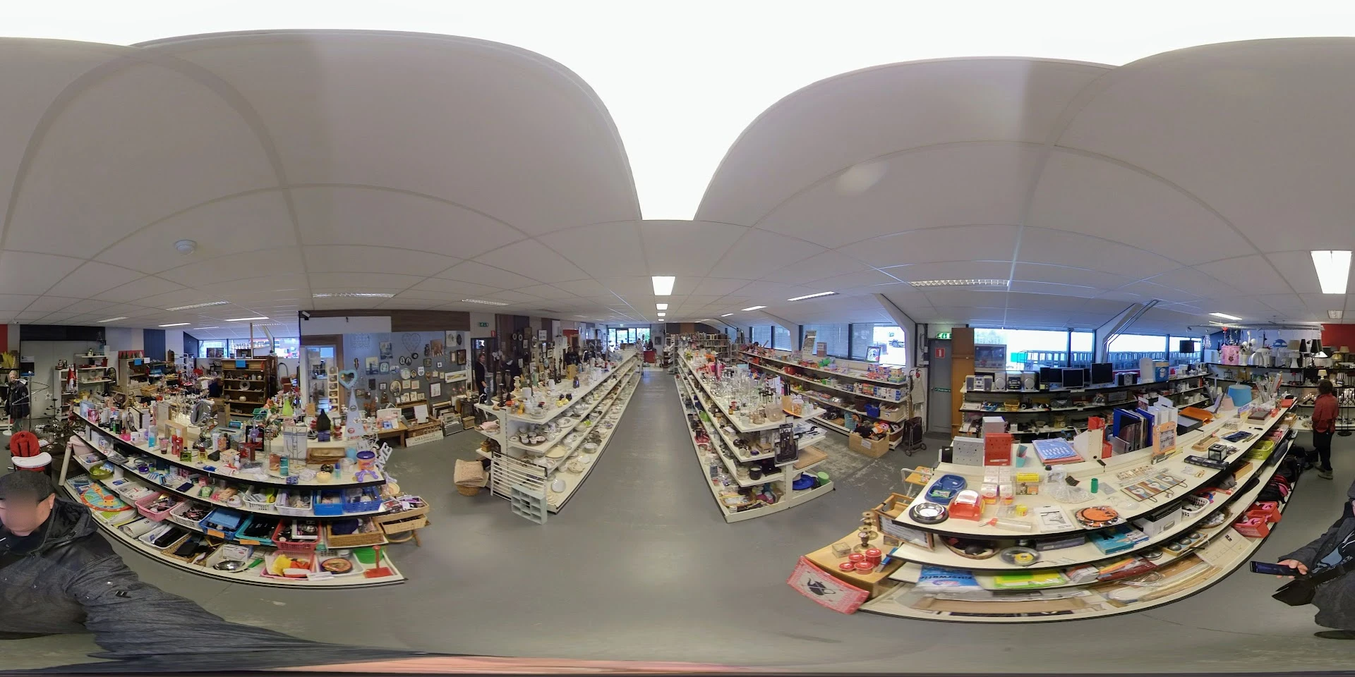 Kringloopwinkel Kringloopwinkel Dorcas Centrum Woudenberg in Woudenberg