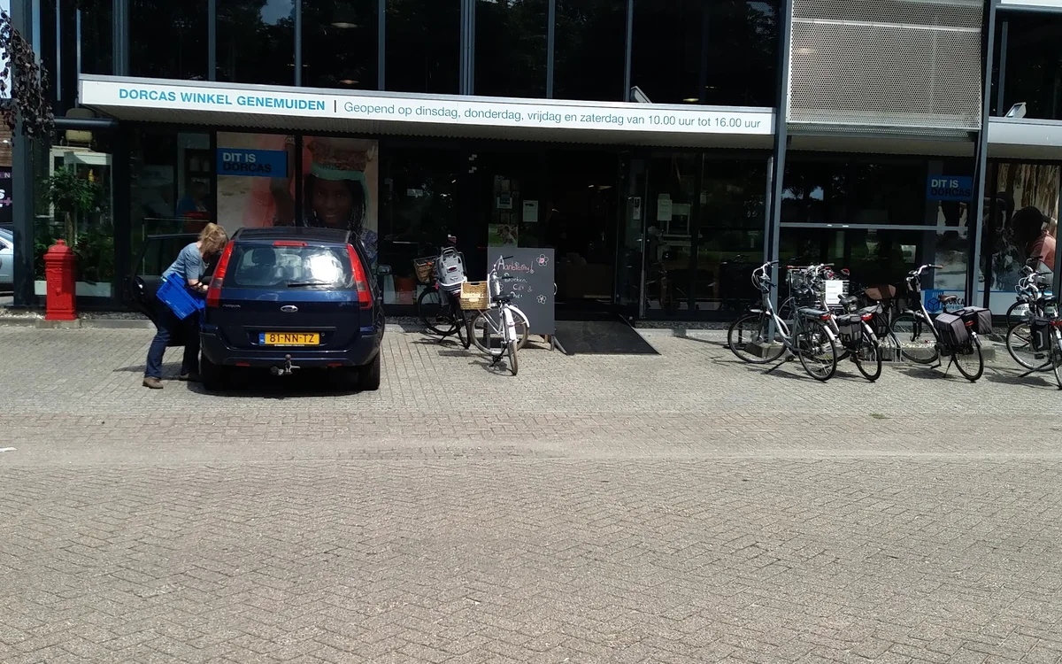 Kringloopwinkel Dorcas Genemuiden in Genemuiden