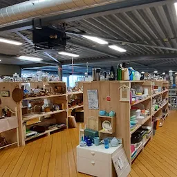 Bezoeker foto van Kringloopwinkel Dorcas Regiocentrum Apeldoorn in Apeldoorn