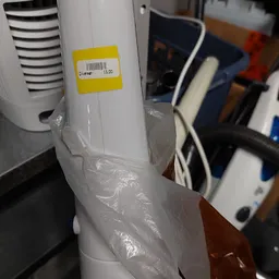 Bezoeker foto van Kringloopwinkel Dorcas Winkel Aalsmeer in Aalsmeer