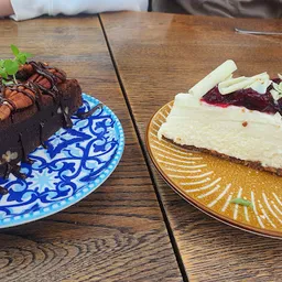 Bezoeker foto van Kringloopwinkel Dorcas Winkel Aalsmeer in Aalsmeer