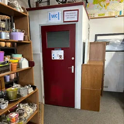 Bezoeker foto van Kringloopwinkel Dorcas Winkel Aalten in Aalten