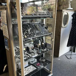 Bezoeker foto van Kringloopwinkel Dorcas Winkel Aalten in Aalten