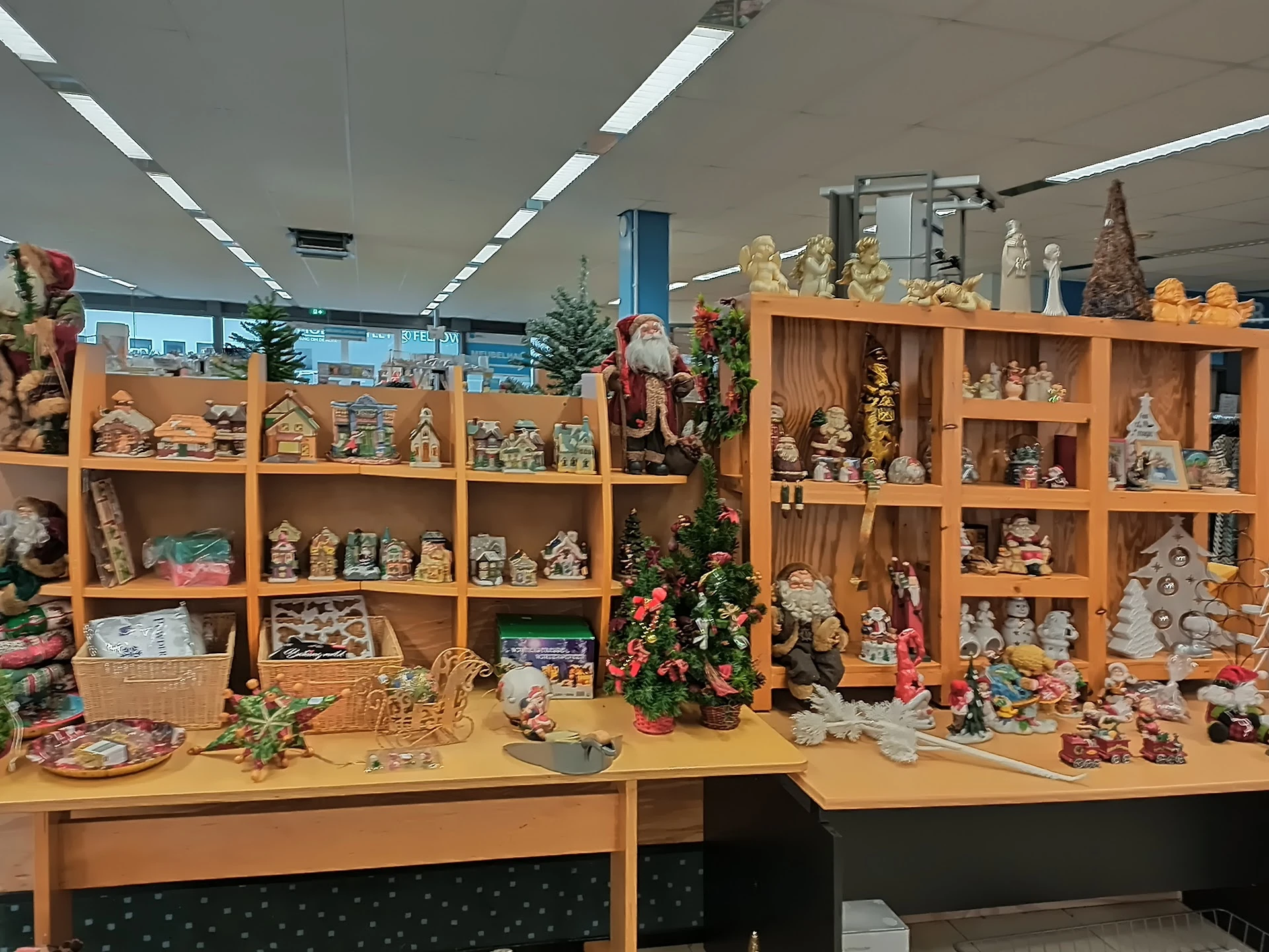 Kringloopwinkel Kringloopwinkel Dorcas winkel Doetinchem in Doetinchem