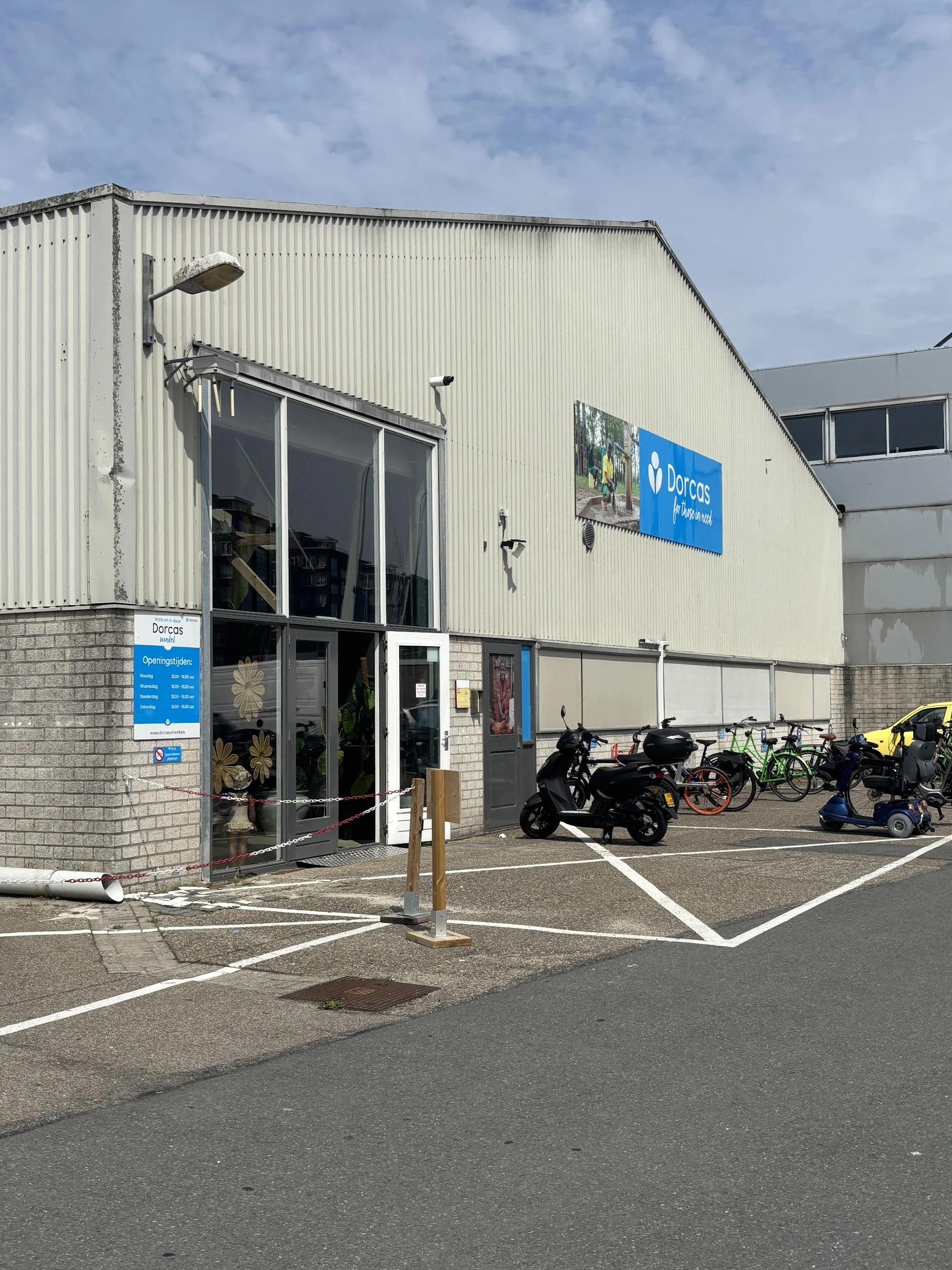 Kringloopwinkel Kringloopwinkel Dorcas winkel KRV in Katwijk aan Zee