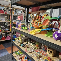 Bezoeker foto van Kringloopwinkel Dorcas winkel KRV in Katwijk aan Zee