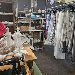 Bezoeker foto van Kringloopwinkel Dorcas winkel KRV in Katwijk aan Zee