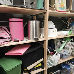 Bezoeker foto van Kringloopwinkel Dorcas winkel KRV in Katwijk aan Zee