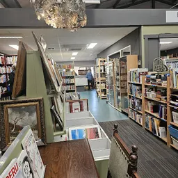 Bezoeker foto van Kringloopwinkel Dorcas winkel KRV in Katwijk aan Zee