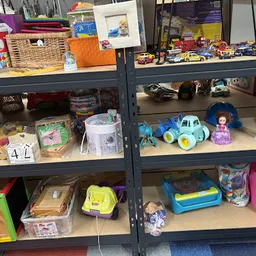 Bezoeker foto van Kringloopwinkel Dorcas winkel KRV in Katwijk aan Zee