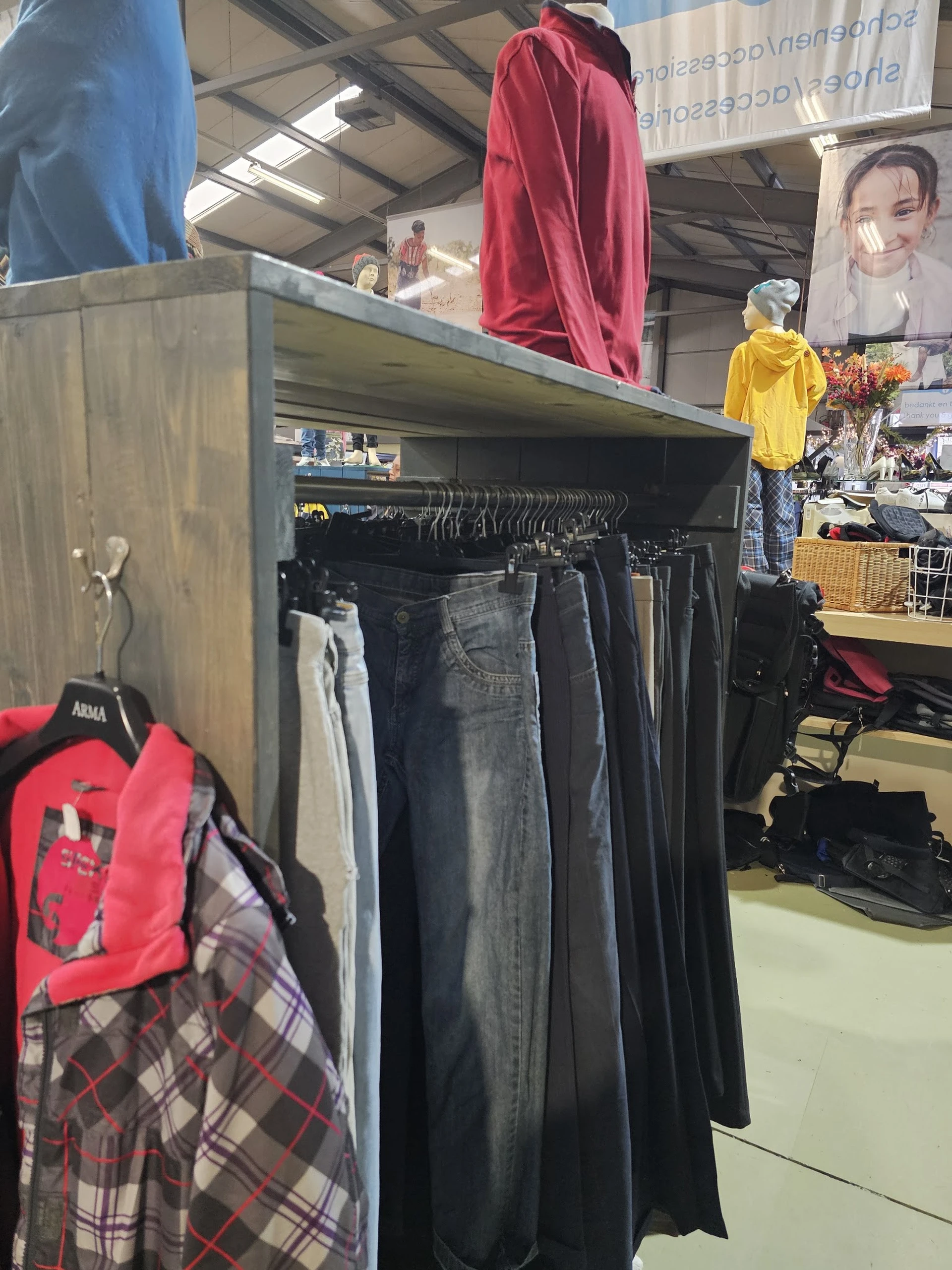 Bezoeker foto van Kringloopwinkel Dorcas winkel KRV in Katwijk aan Zee