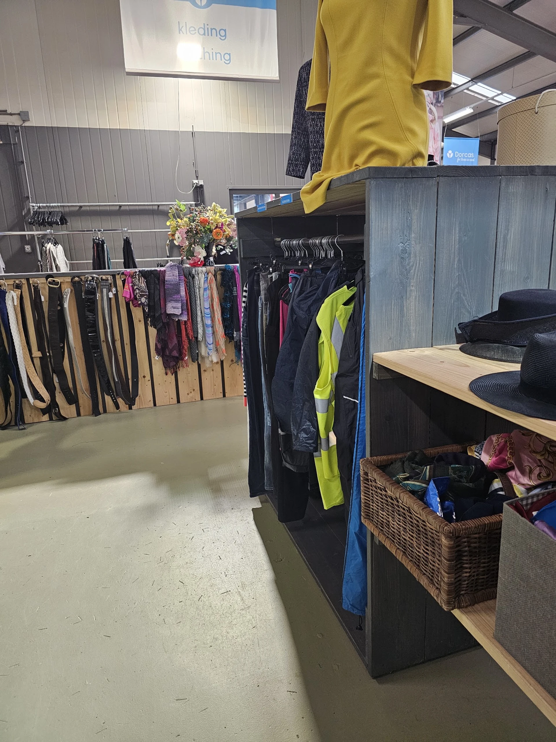 Bezoeker foto van Kringloopwinkel Dorcas winkel KRV in Katwijk aan Zee