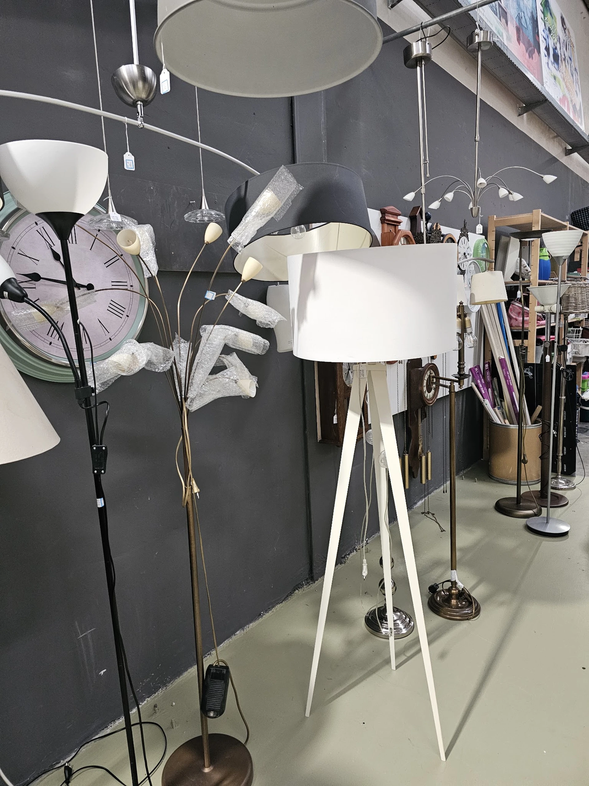 Bezoeker foto van Kringloopwinkel Dorcas winkel KRV in Katwijk aan Zee