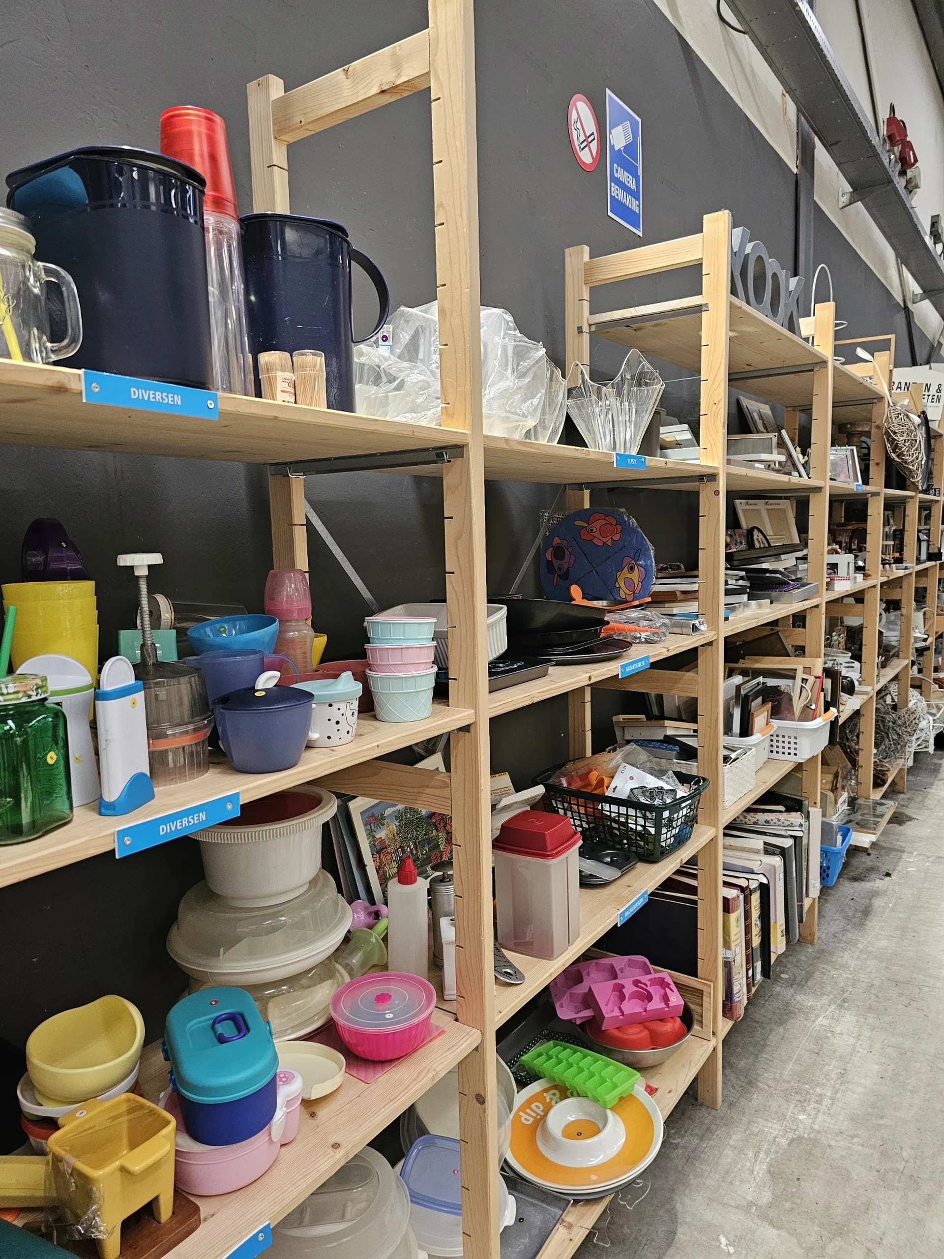 Bezoeker foto van Kringloopwinkel Dorcas winkel KRV in Katwijk aan Zee