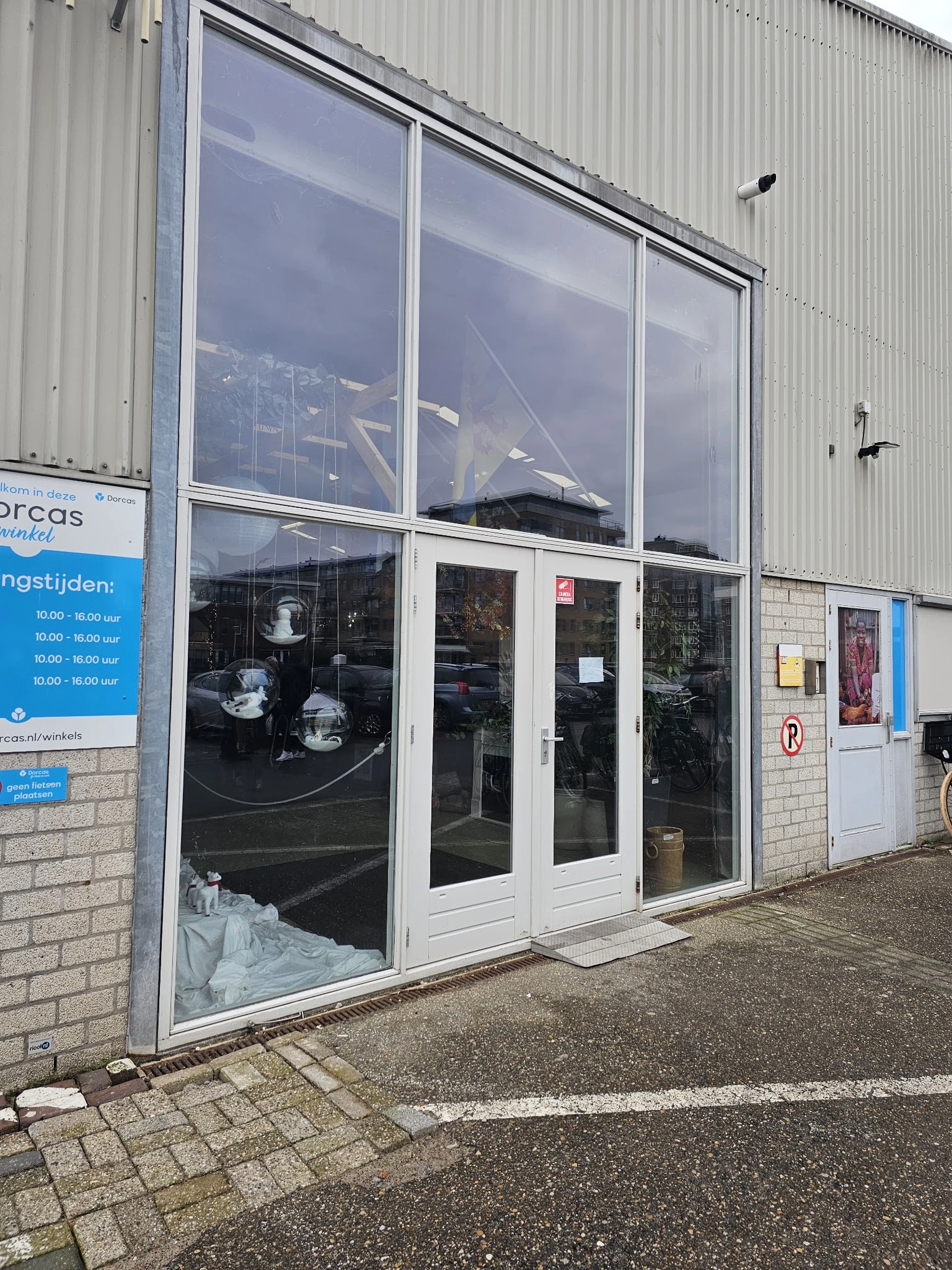 Bezoeker foto van Kringloopwinkel Dorcas winkel KRV in Katwijk aan Zee