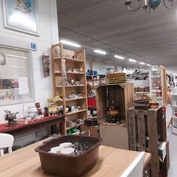 Bezoeker foto van Kringloopwinkel Dorcas Winkel Nijkerk in Nijkerk