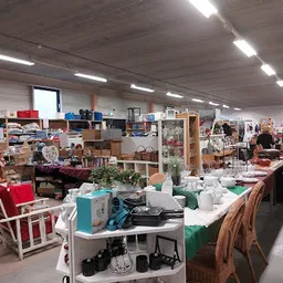 Bezoeker foto van Kringloopwinkel Dorcas Winkel Nijkerk in Nijkerk