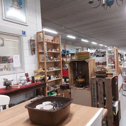 Bezoeker foto van Kringloopwinkel Dorcas Winkel Nijkerk in Nijkerk