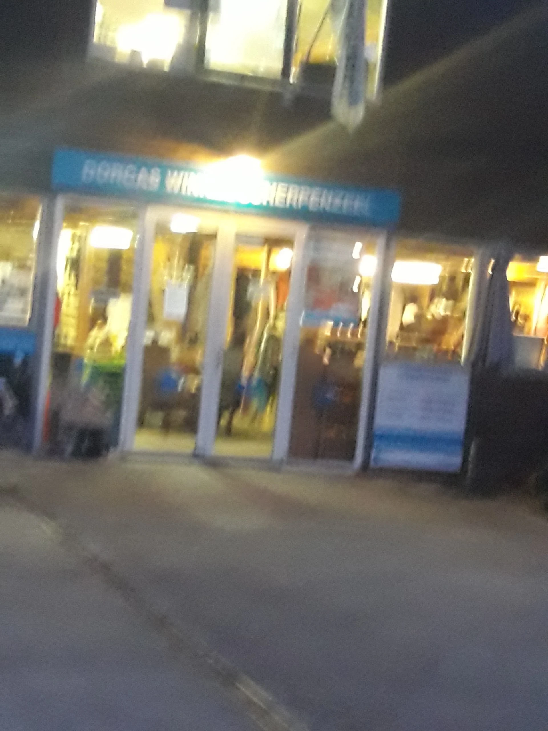 Kringloopwinkel Kringloopwinkel Dorcas Winkel Scherpenzeel in Woudenberg