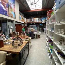 Bezoeker foto van Kringloopwinkel Dorcas Winkel Schoonhoven in Schoonhoven