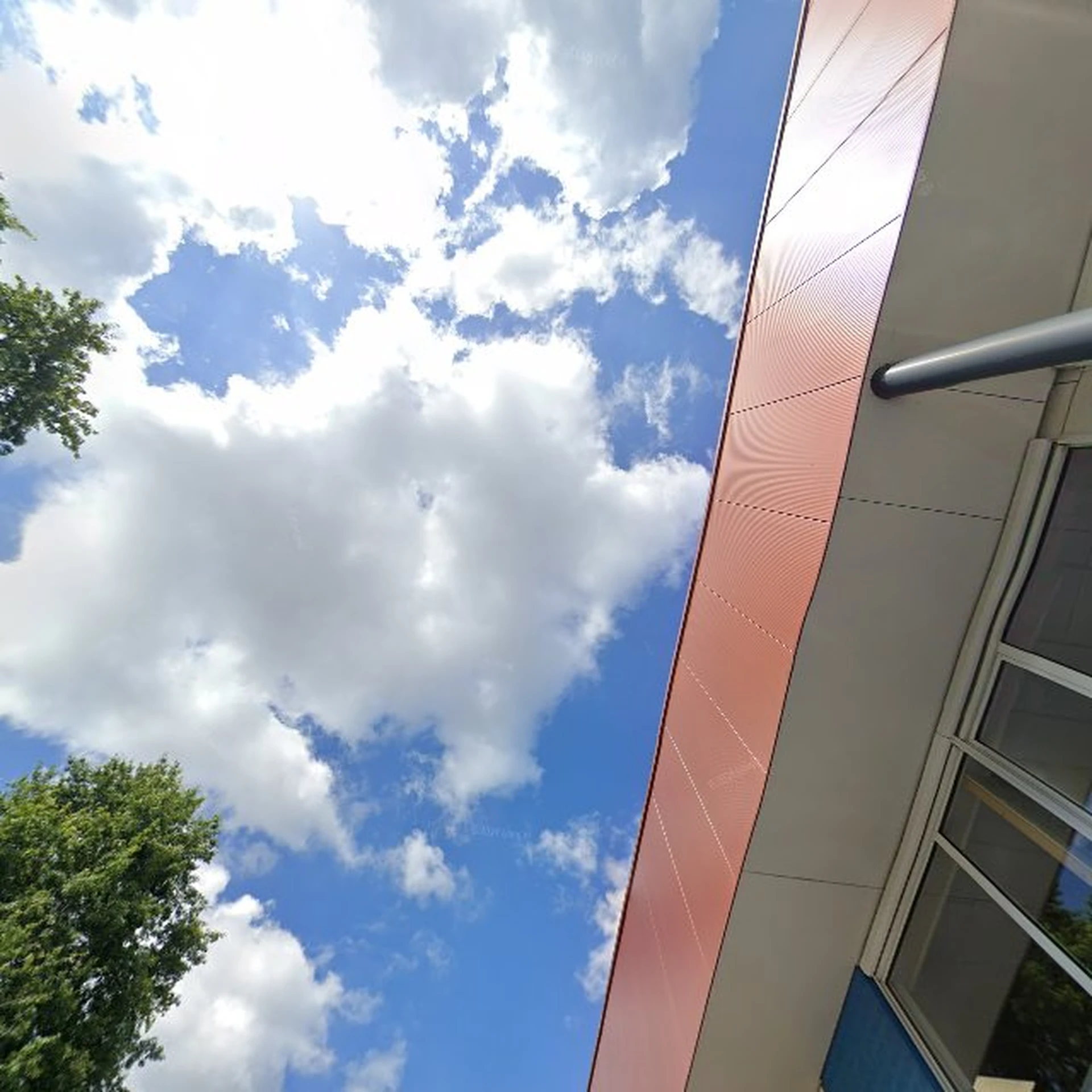 Kringloopwinkel Kringloopwinkel Dorcas Winkel Veenendaal in Veenendaal