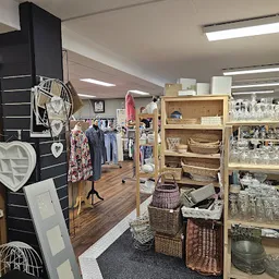 Bezoeker foto van Kringloopwinkel Dorcas Winkel Vroomshoop in Vroomshoop