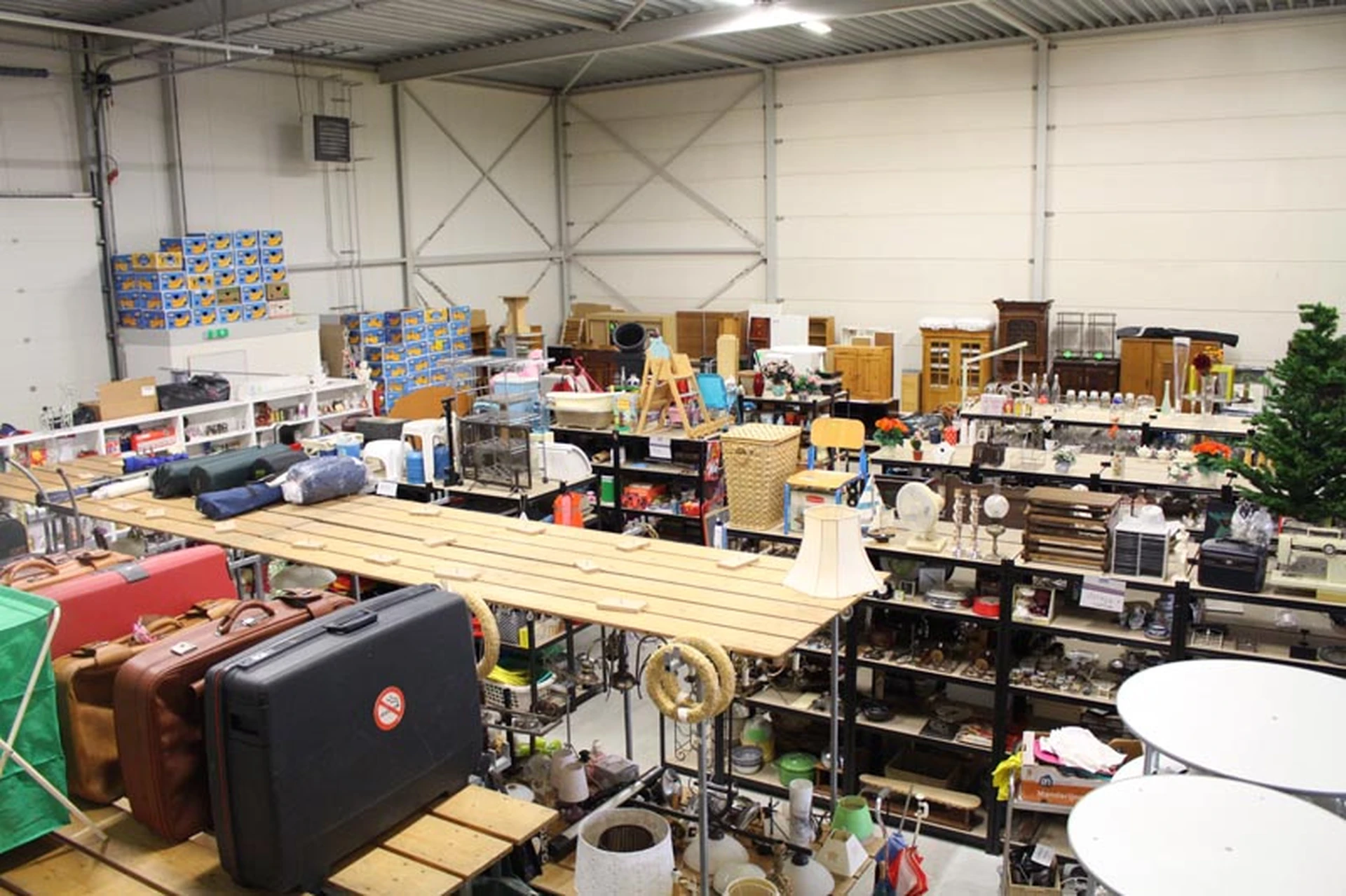 Kringloopwinkel Kringloopwinkel Dromehof in Zwaag