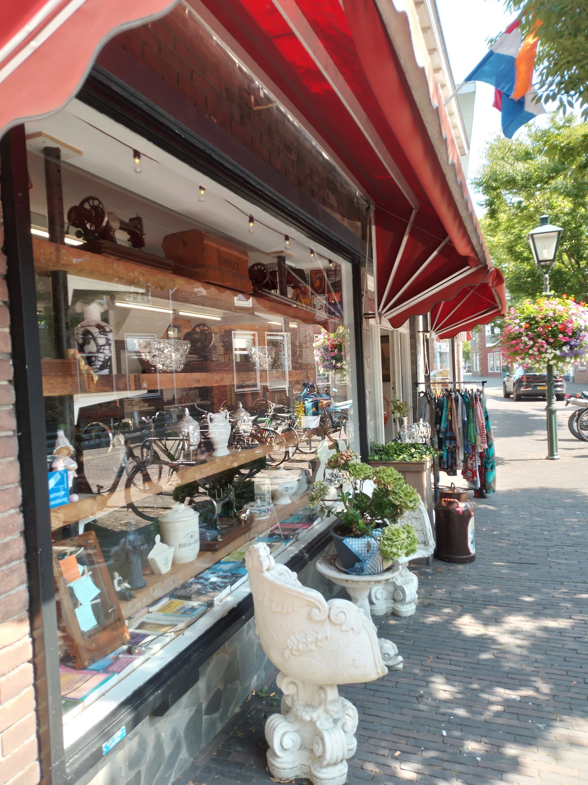 Kringloopwinkel Dude Goed Atelier 'The Goed Pillow' in Nootdorp